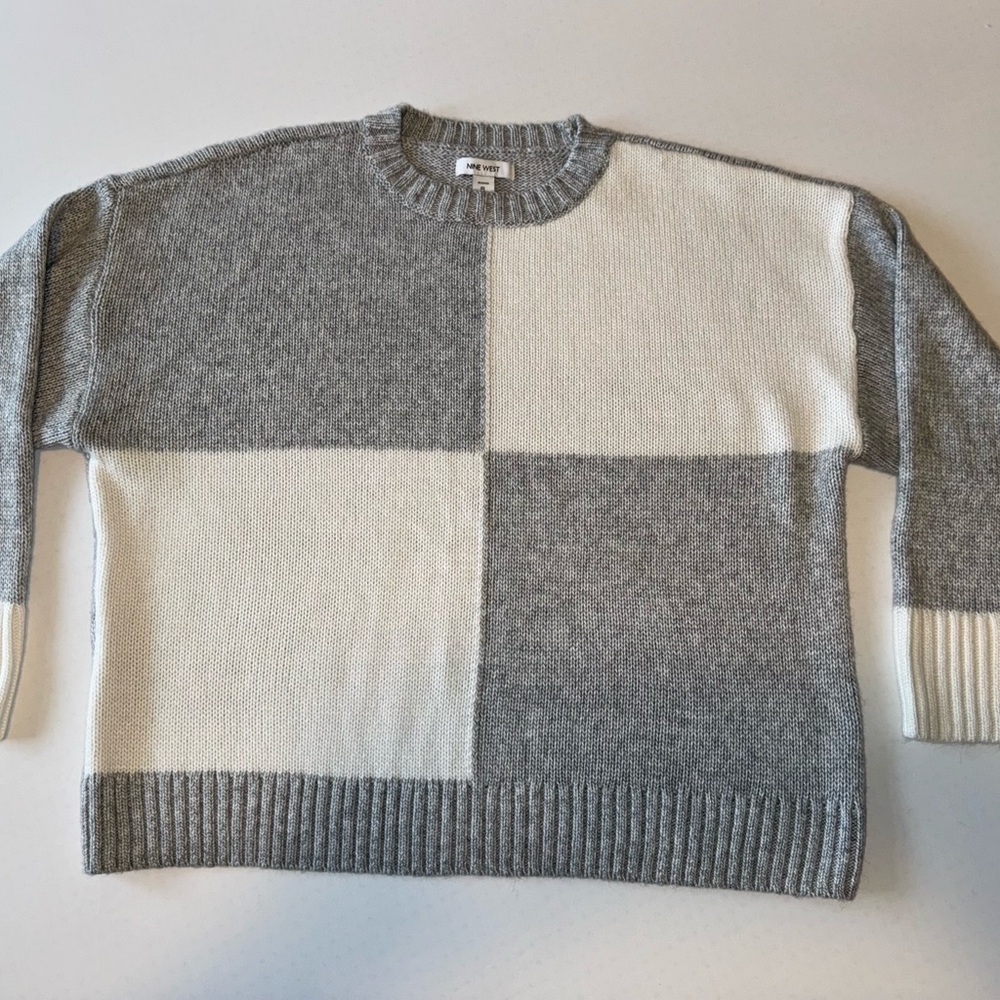 Nine West Gray and White Colorblock Sweater